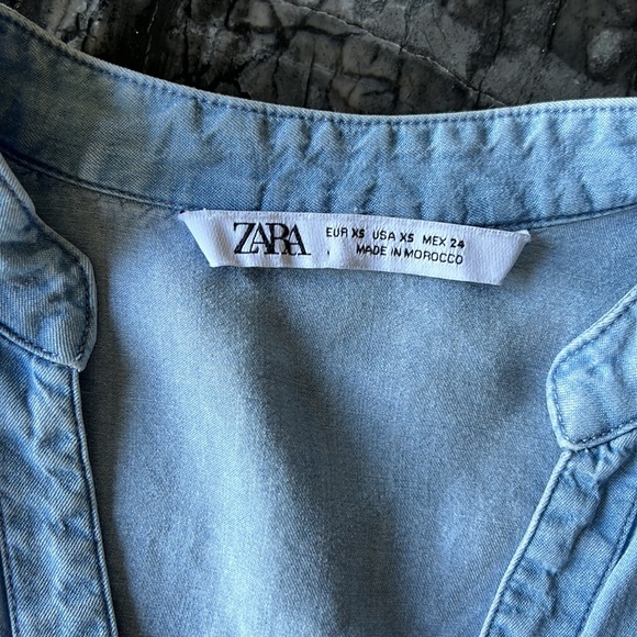 Zara denim dress 🧊. Size XS - Picture 2 of 8
